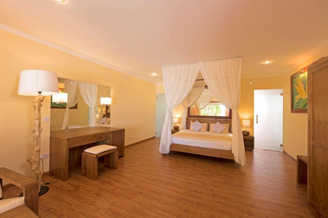Thulhagiri Island Resort & Spa Thulhaagiri Екстер'єр фото